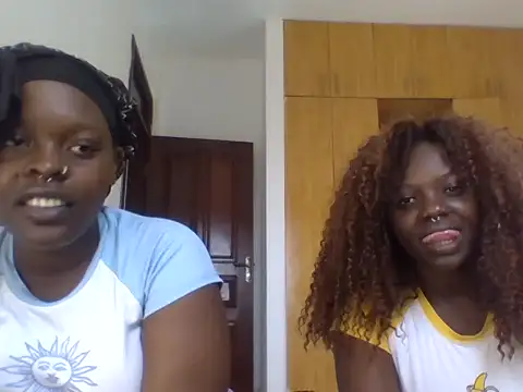 sexybaddies20 online show from July 3, 7:03 am