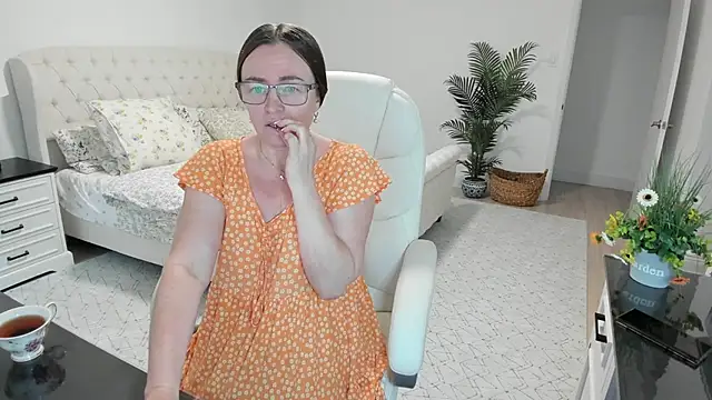 Vika73 online show from March 10, 2:43 pm