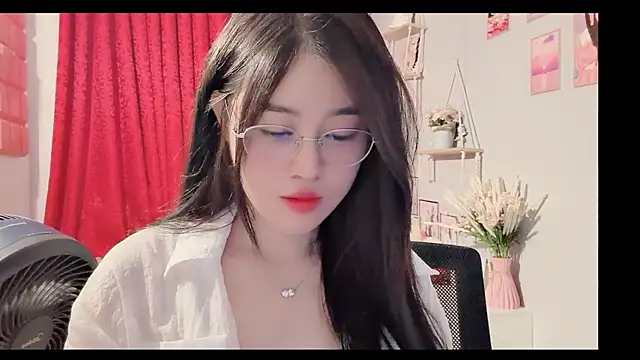 Bee-Cherry online show from June 10, 7:07 am