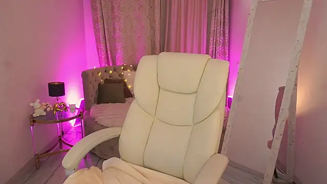 EviiLune online show from July 10, 6:58 am