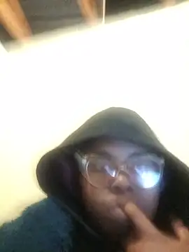 rarequeen online show from July 3, 7:31 pm