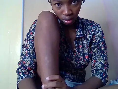 aliana082169 online show from July 14, 4:39 am