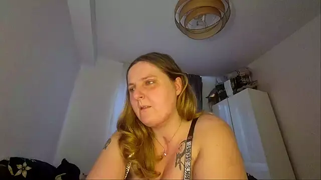 JessicaBake online show from June 15, 4:07 pm