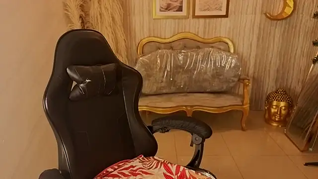 valentina gomez s online show from July 15, 12:43 pm