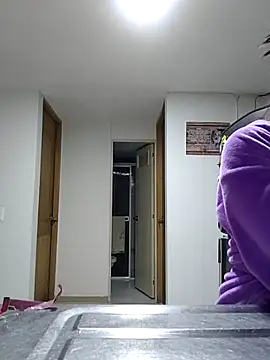 DaniRivers  online show from June 18, 11:15 am