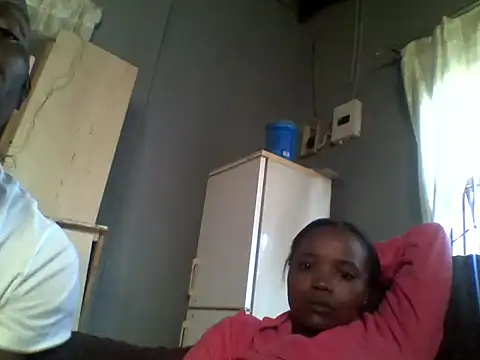 mommysmiley1234 online show from May 29, 2:04 pm