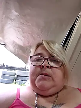 Pippasweets online show from June 29, 7:02 pm