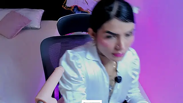 Alanna Wild online show from June 26, 6:53 pm