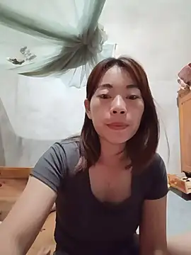 -Trinina- online show from June 4, 4:11 pm