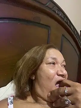 rosanna78322 online show from June 15, 2:56 am