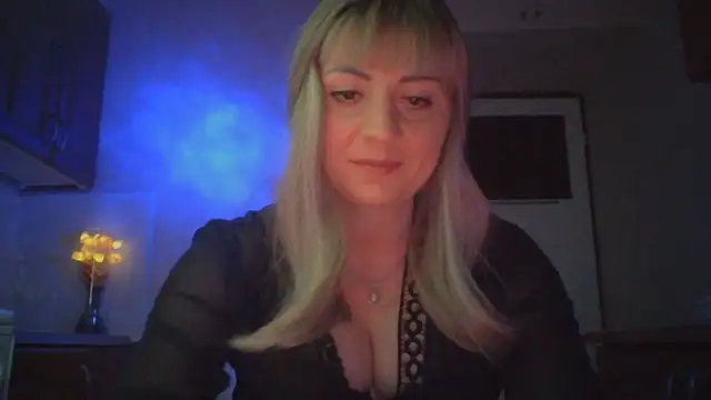 LunaaKiss online show from June 9, 7:46 pm