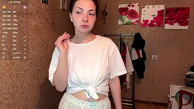 MargyClingingsmith online show from June 12, 4:59 pm