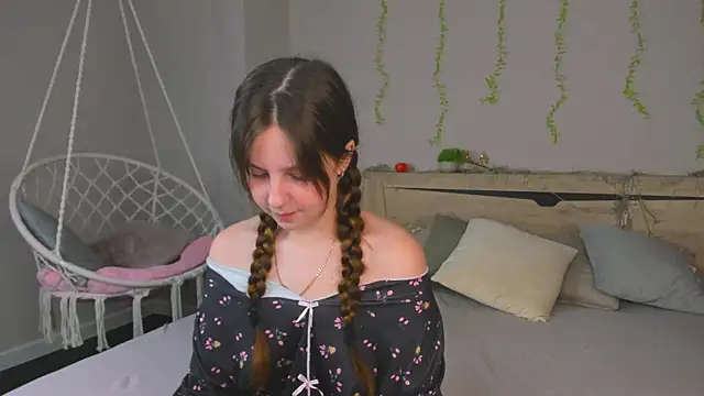Violeta Paul online show from July 5, 9:15 am