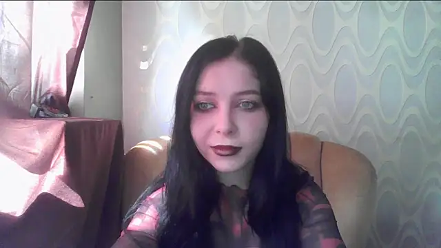 RileyTight online show from June 8, 8:15 am