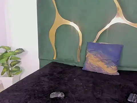 Mila petiteasm online show from June 15, 12:49 pm