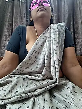 Hot Sreeja Tamil online show from July 23, 5:15 am