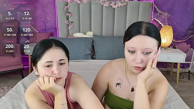 RuthHalll online show from July 13, 10:16 am