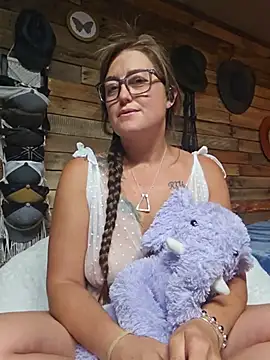 SunlitSavageOF online show from July 14, 5:34 am