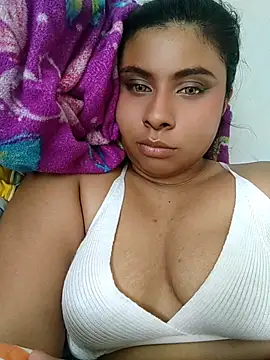 DanniValencia online show from July 17, 6:33 pm