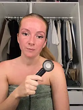 Sofiaswrldxo online show from July 7, 10:34 pm