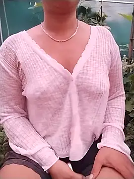 candyyy19 online show from July 13, 10:21 pm