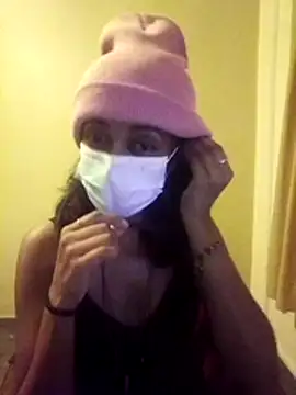 Snapshot of queen_shelly chatting on June 29, 7:13 pm queen shelly online show from June 29, 7:13 pm