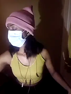 Snapshot of queen_shelly chatting on June 27, 6:47 pm queen shelly online show from June 27, 6:47 pm