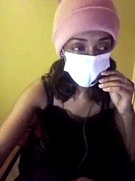 Snapshot of queen_shelly chatting on June 26, 7:04 pm queen shelly online show from June 26, 7:04 pm