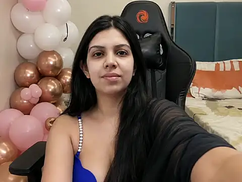aradhya287 online show from June 6, 1:06 pm