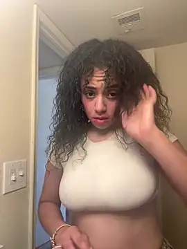 daddyyysbabygirl online show from June 11, 1:05 am