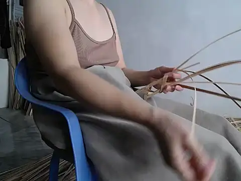 lilaesa online show from June 22, 3:25 am