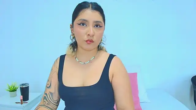 Ateneea Withe online show from June 15, 8:31 pm