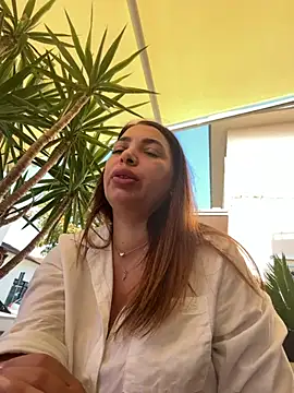 ANABELLA87 online show from August 3, 8:29 am