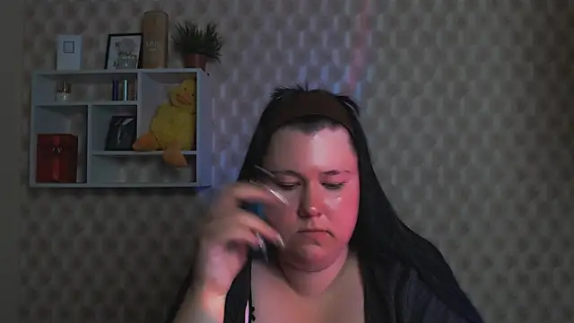 BabyTaera7 online show from July 3, 9:15 am