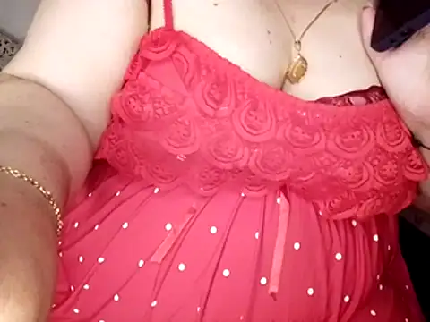 Sara-beela online show from August 4, 9:10 pm