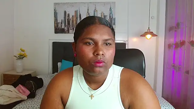 chloe jewe online show from June 12, 4:37 pm