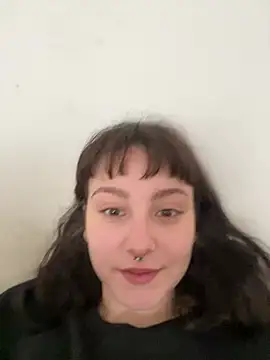 jinixxxs online show from June 18, 4:45 pm