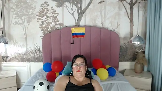 Sallydickinson online show from July 2, 3:40 pm
