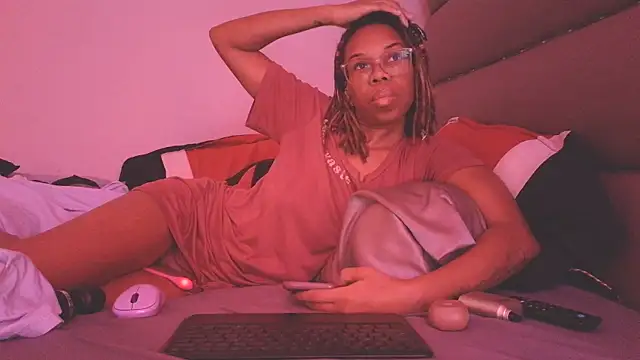 Opal Rainbow online show from April 7, 4:20 pm