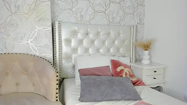 britanny 77 online show from June 25, 7:59 pm