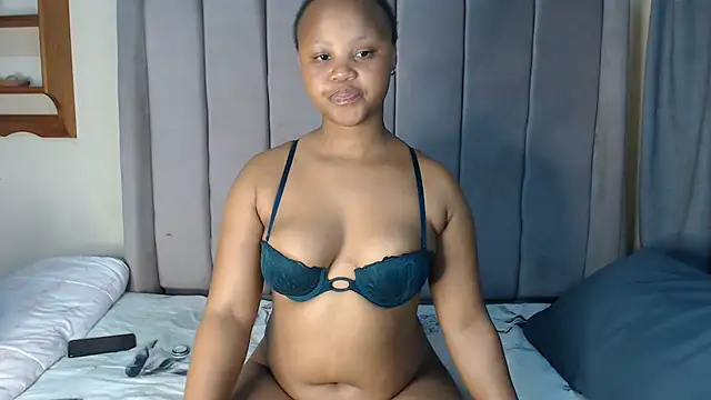 Kimmberly Slut online show from July 22, 4:52 pm