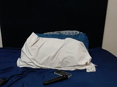 KinkyPetite18 online show from July 12, 9:54 am