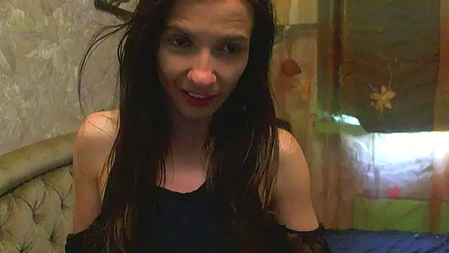 Alison Wale online show from June 28, 5:52 pm