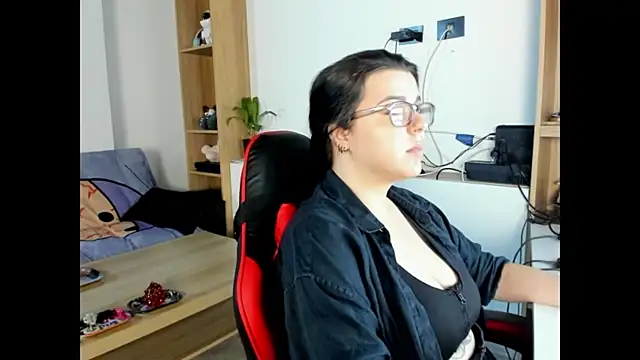 Meloh Molly online show from July 4, 2:51 am