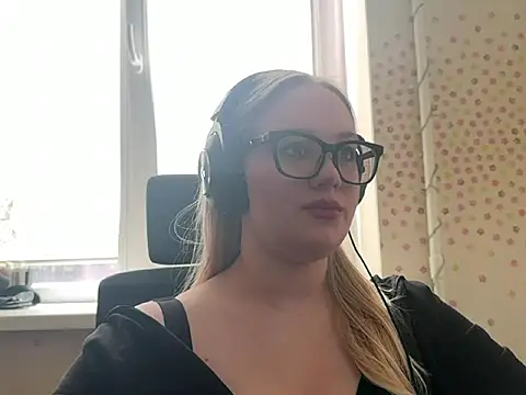 TashaDarm online show from July 6, 7:46 am