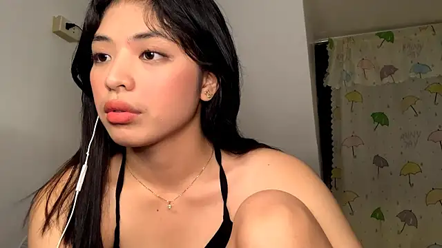 Hazelanne online show from July 18, 1:46 pm