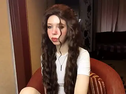 LiloMeoww online show from June 21, 9:57 am