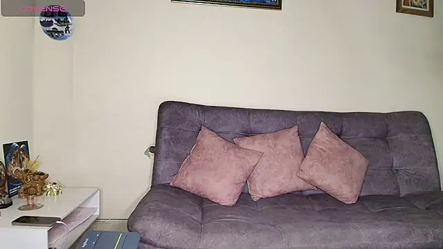  saray m online show from April 23, 2:52 am