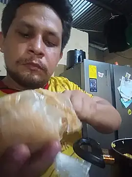 Kennyguerrero9 online show from July 14, 1:28 am