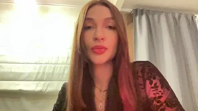 Nolenne online show from July 6, 8:00 pm